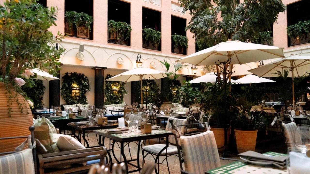Mj's Hotel